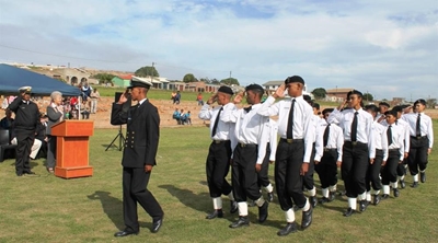Knysna cadets support Mossel Bay peers